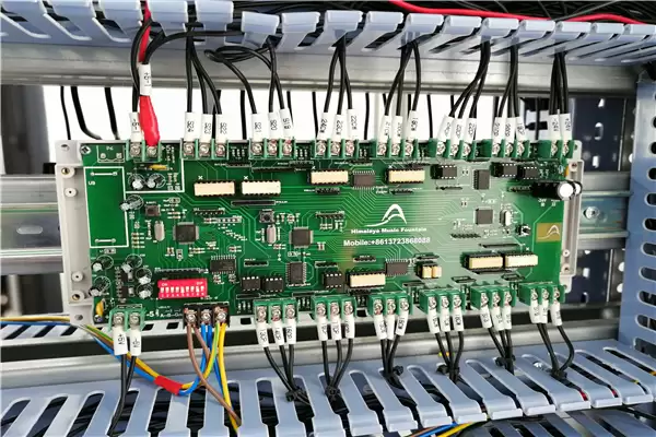 Paneles de control de fuentes 1 Fountain Control Panels