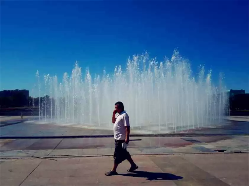 Xinjiang Shihezi City Century Plaza Dancing Water Fountain Music Fountain, China4