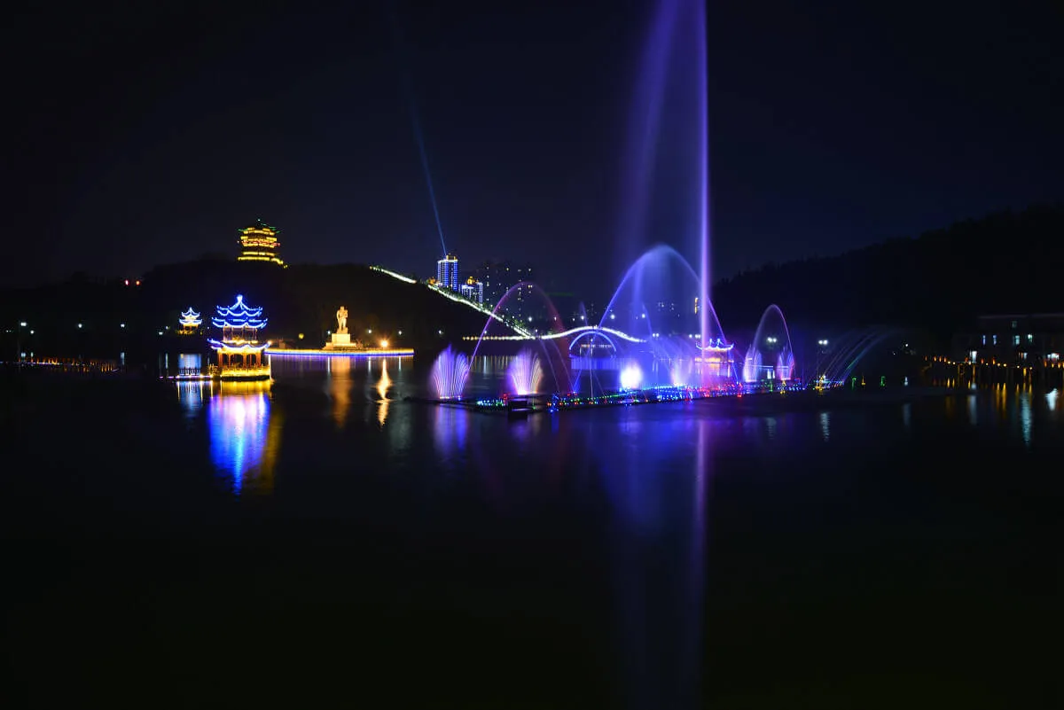 laser and water screen projection