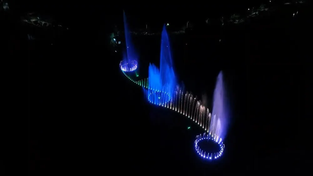 floating music fountain