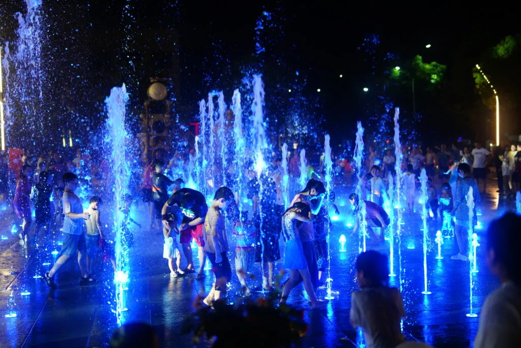 Fuentes musicales en Kazajistán: un viaje a través de la historia y el diseño 9 Chenhua Square-musical dancing fountain