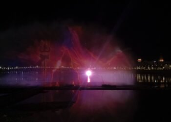 100x12M Floating Musical Fountain
