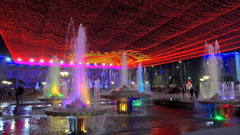 Fuentes de Kirguistán 1 Kyrgyzstan Fountains