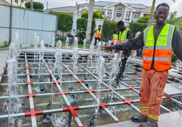 Fuente Musical Ghana en el Palacio Presidencial: Un Proyecto Exitoso de Ingeniería y Arte 1 Ghana Presidential Palace fountain