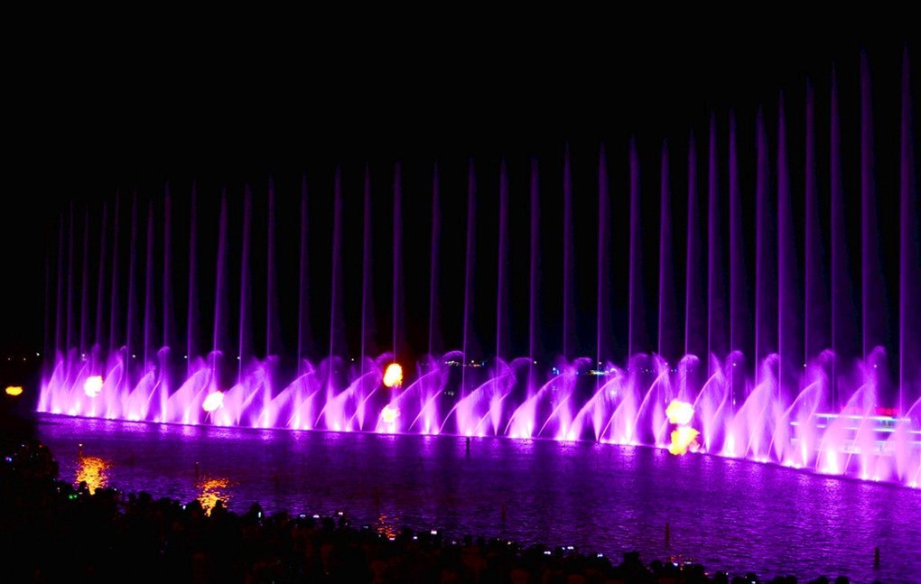 1 musical dancing fountain